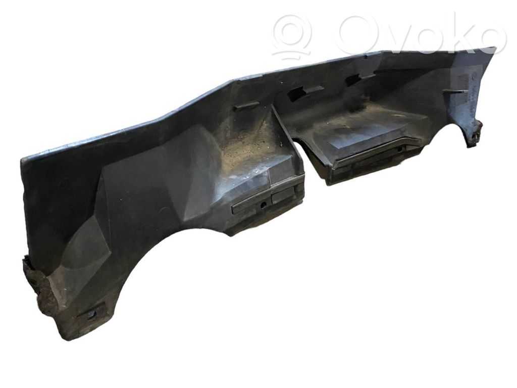 Верхняя часть панели радиатора (телевизор)