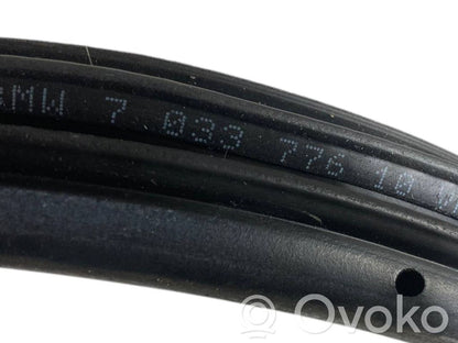Rear trim rubber (in the body)