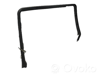 Aizmugurējā stikla apdare