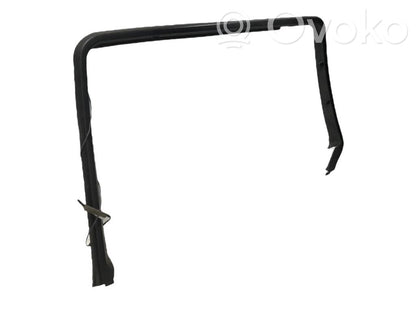 Aizmugurējā stikla apdare