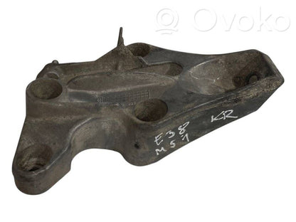 Dzinēja nostiprināšanas stiprinājums-kronšteins