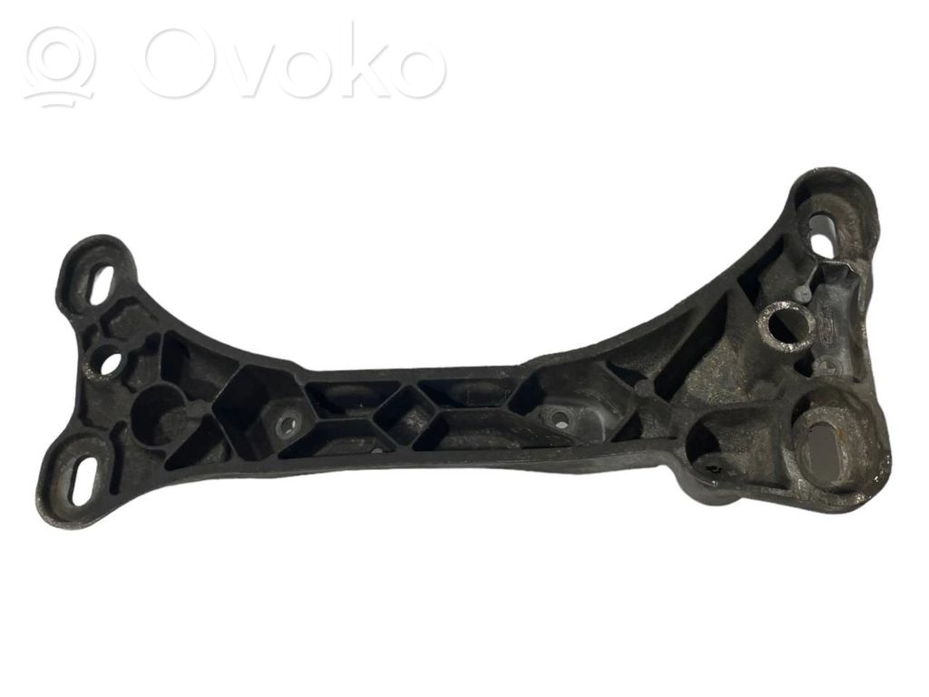Transmission mounting bracket