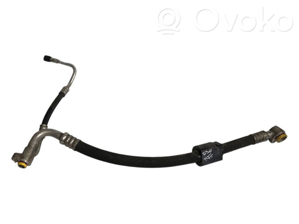 Air conditioner pipe(s) / hose(s)