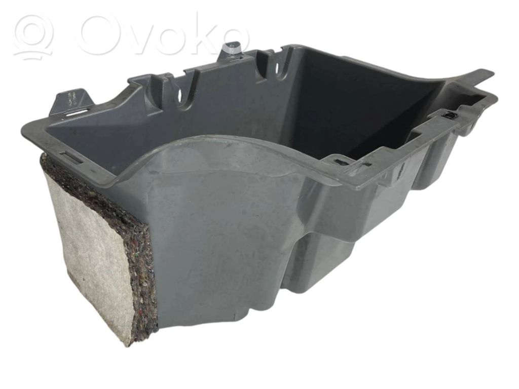 Другой тип декоративной отделки багажника