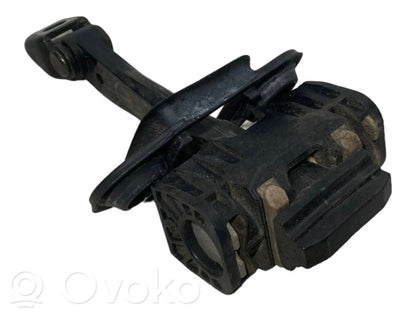 Durvju atvēruma ierobežotājs