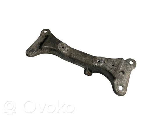 Pārnesumkārbas stiprinājuma kronšteins