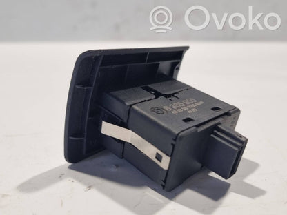 Elektrisko logu slēdzis