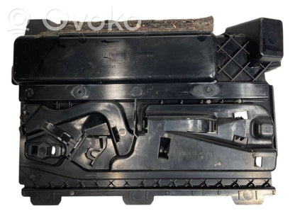 Cita veida bagāžnieka dekoratīvās apdares detaļa