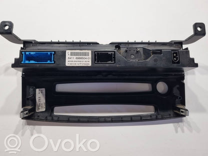 Gaisa kondicioniera / klimata kontroles / salona apsildes vadības bloks (salonā)