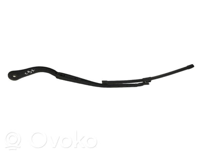Windshield wiper arm
