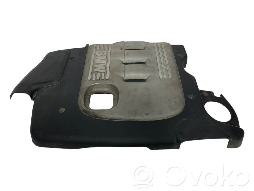 Engine cover (decorative trim)