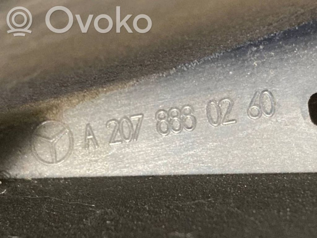 Augšējais režģis