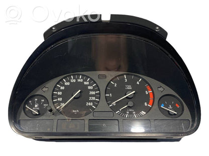 Speedometer (in the instrument panel)