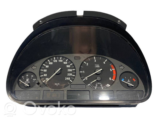 Spidometrs (instrumentu panelī)