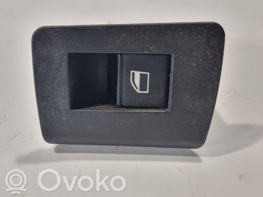Elektrisko logu slēdzis