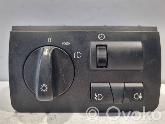 Headlight switch