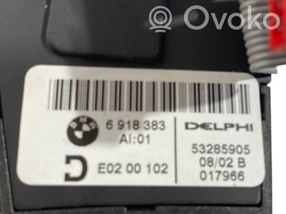 Seat adjustment switch(es)