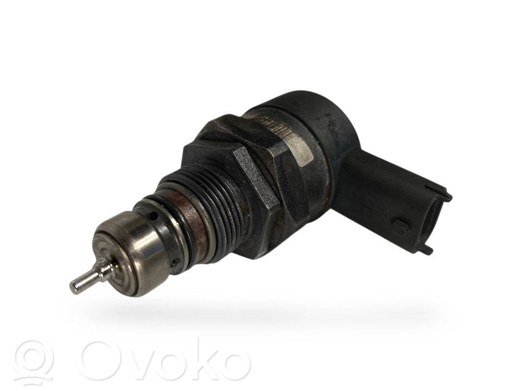 Degvielas spiediena regulators