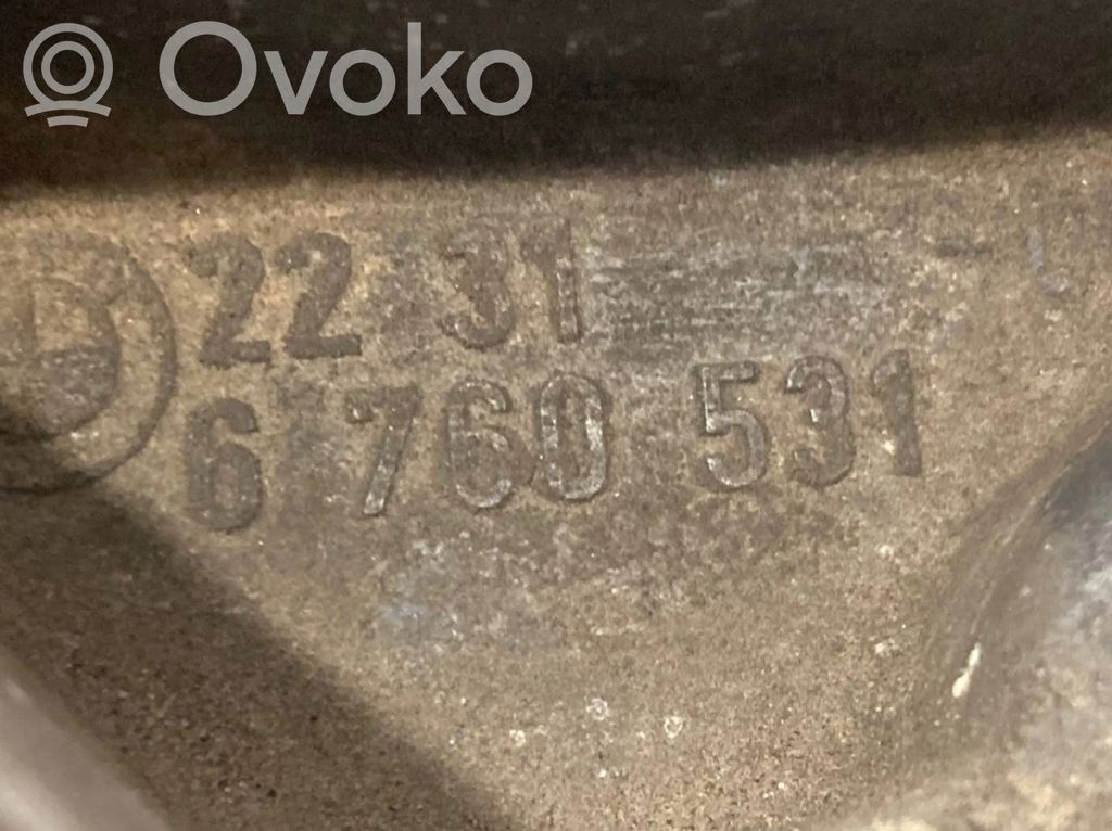 Pārnesumkārbas stiprinājuma kronšteins