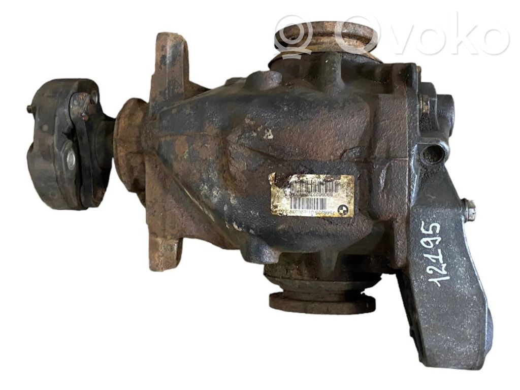 Aizmugurējais reduktors