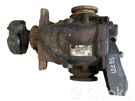 Aizmugurējais reduktors