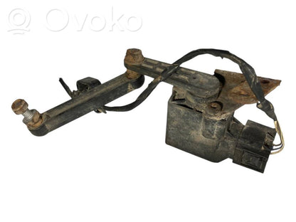 Augstuma sensors (priekšējo lukturu)