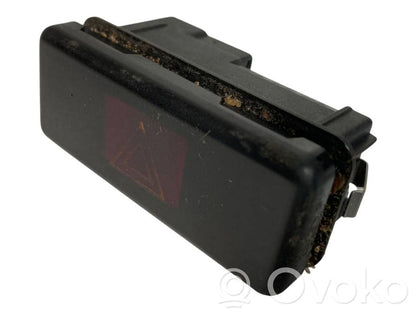 Avārijas lukturu slēdzis