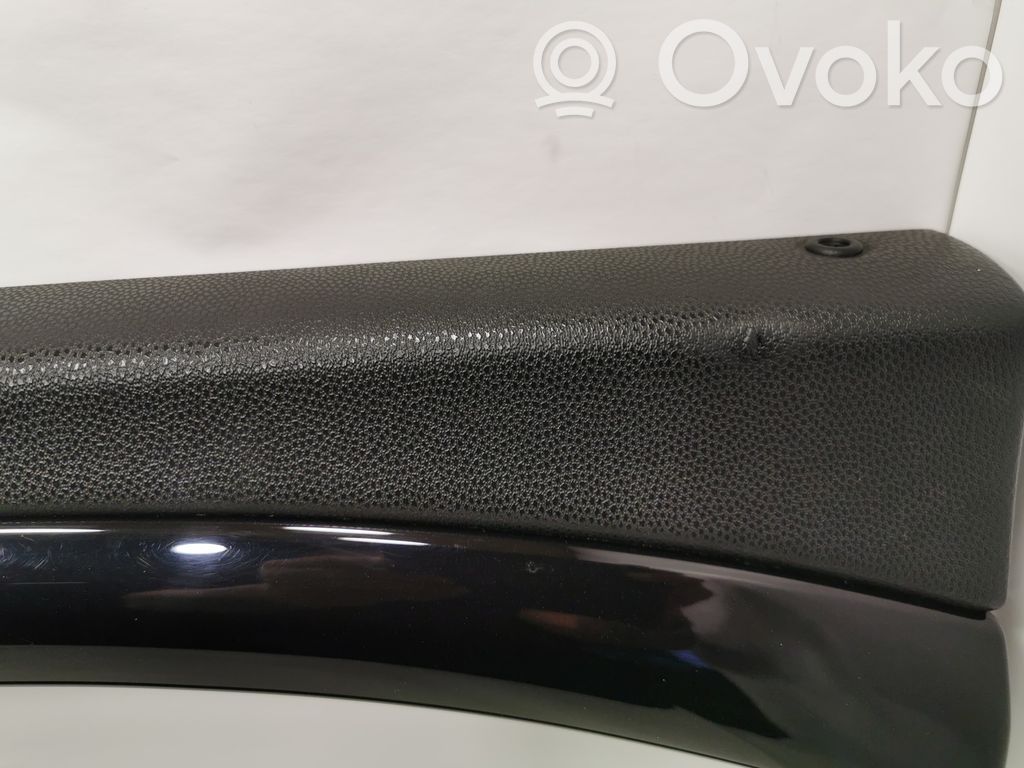 Priekšējo durvju apdare