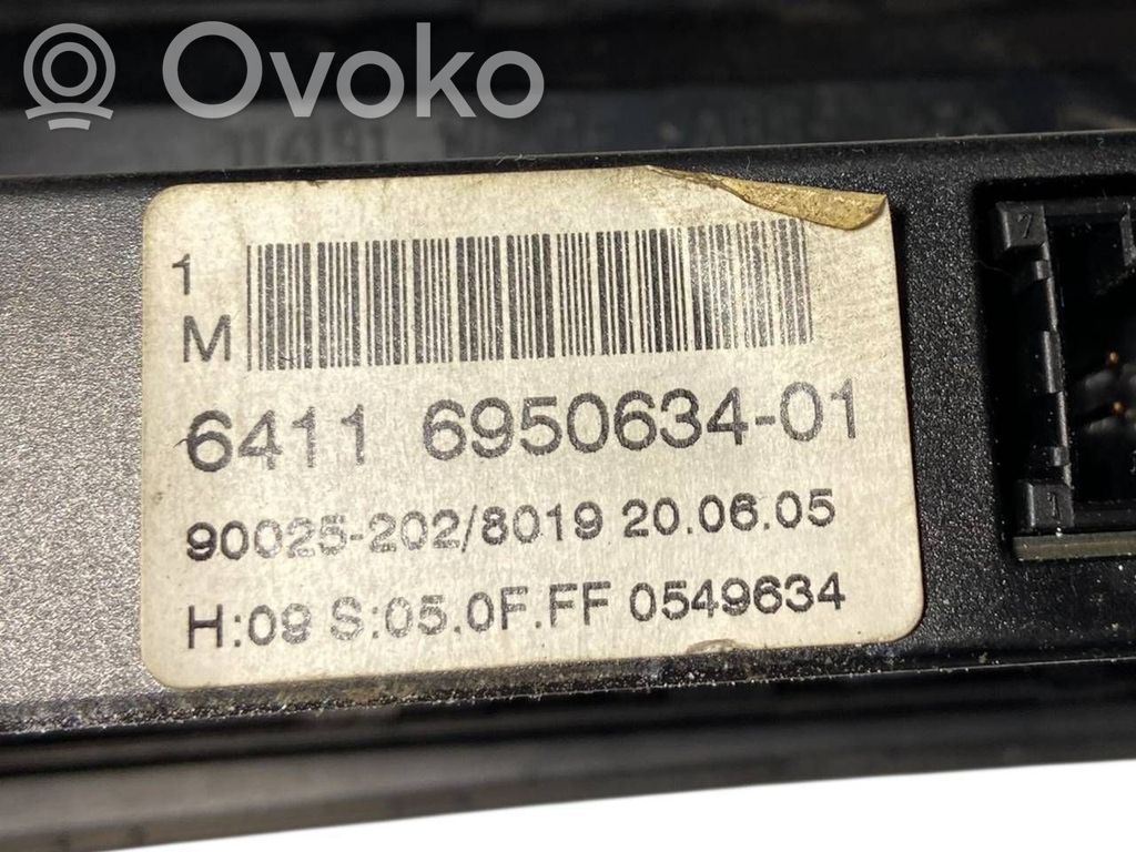 Gaisa kondicioniera / klimata kontroles / salona apsildes vadības bloks (salonā)