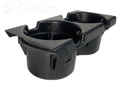 Glāžu turētājs (priekšā)