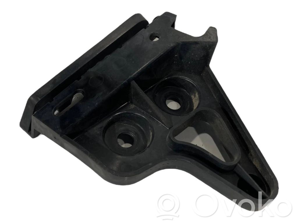 Aizmugurējā bufera montāžas kronšteins