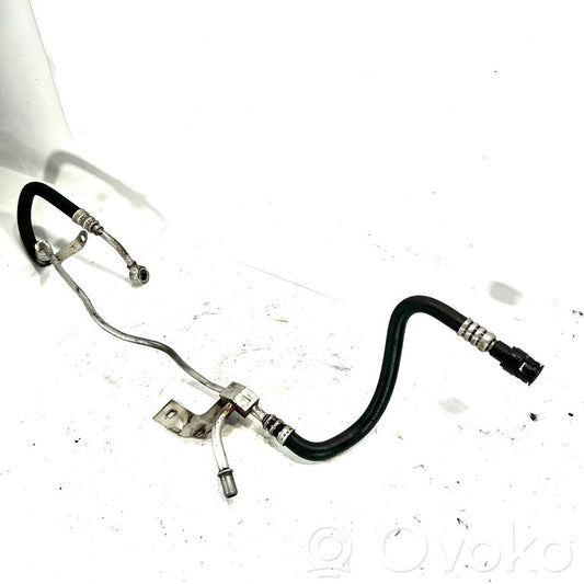 Stūres pastiprinātāja šļūtene (-es) / caurulīte (-es)