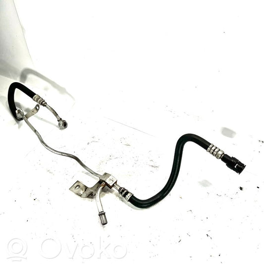 Stūres pastiprinātāja šļūtene (-es) / caurulīte (-es)