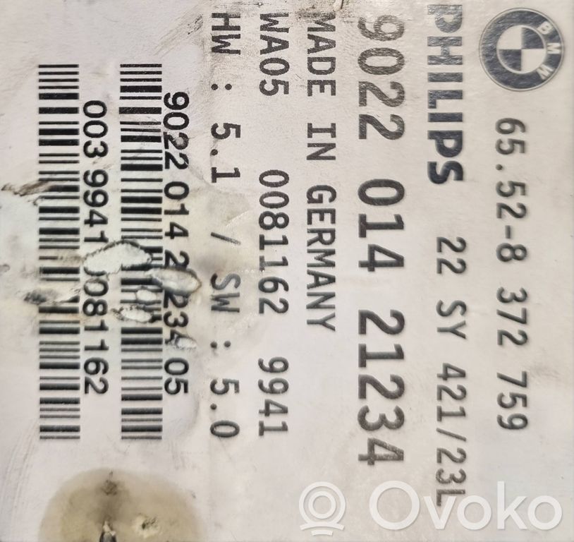 Radio / CD/DVD atskaņotājs / navigācija