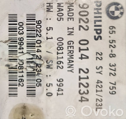 Radio / CD/DVD atskaņotājs / navigācija