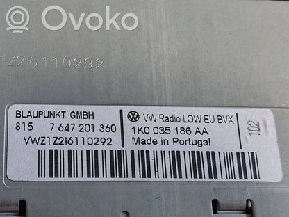 Radio / CD/DVD atskaņotājs / navigācija