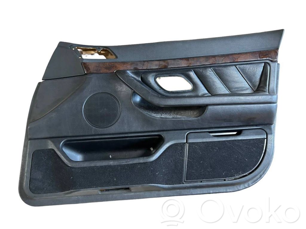 Priekšējo durvju apdare