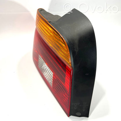 Aizmugurējais lukturis virsbūvē