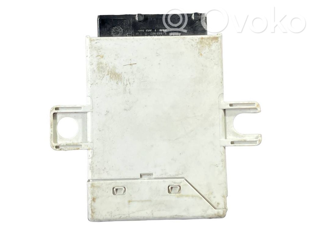 Trailer hitch control unit