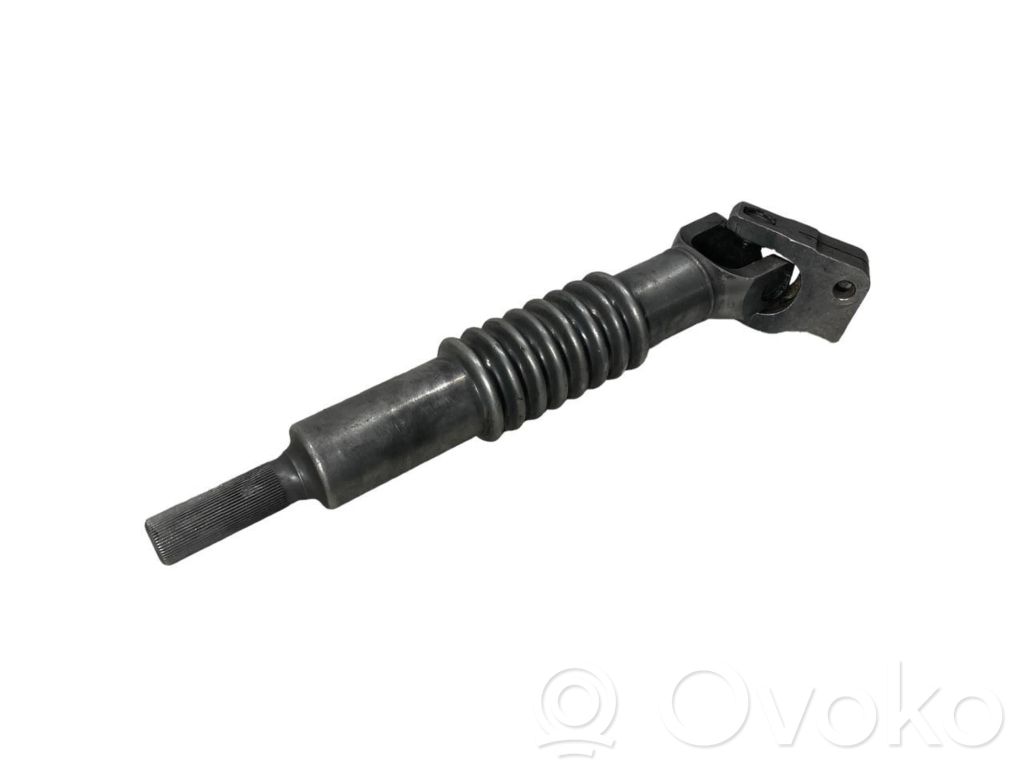 Kardāna / stūres krustsavienojums