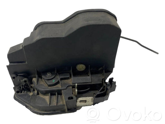 Замок сзади