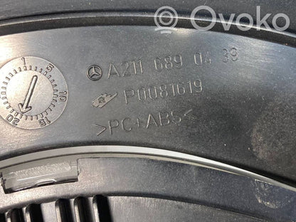 Speedometer (in the instrument panel)