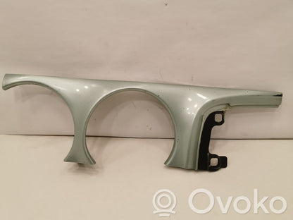 Priekšējā luktura dekoratīvā apdare