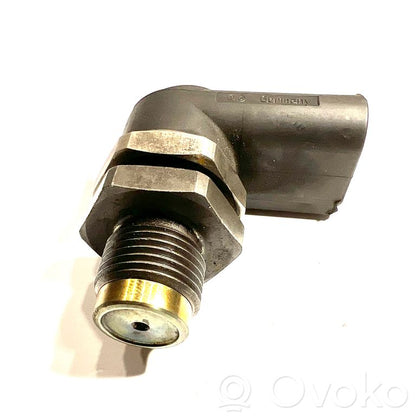 Манометр давления топлива