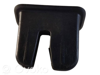 Slēdzenes dekoratīvā apdare