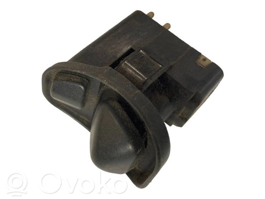 Side mirror switch