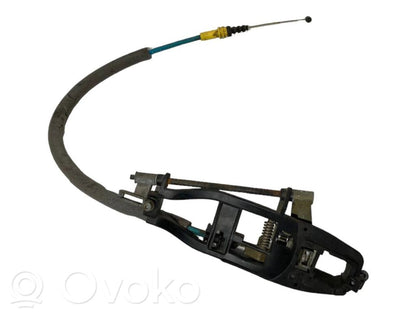 Priekšpusē turētājs / kronšteins ārējam atvēršanas rokturim