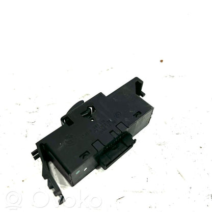 Power window switch
