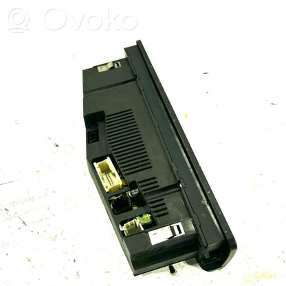 Air conditioning / climate control / interior heating control unit (in the passenger compartment)