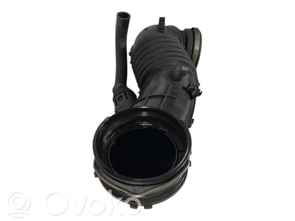 Šļūtene (-es) / caurule (-es)